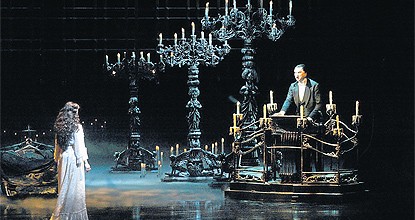 The Phantom of the Opera premiers in Thailand